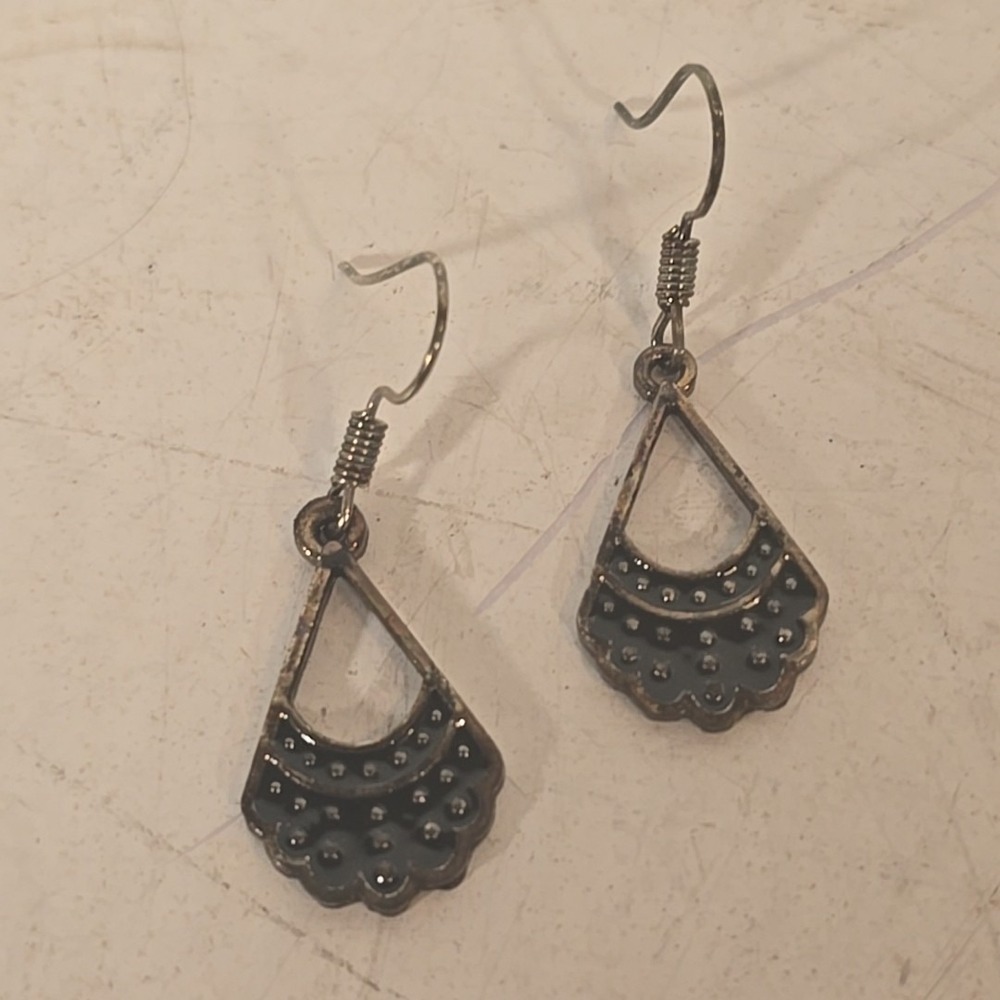 Ruth Bader Ginsburg Dissent Collar Winnicaca Chandelier Earrings - Picture 5 of 6